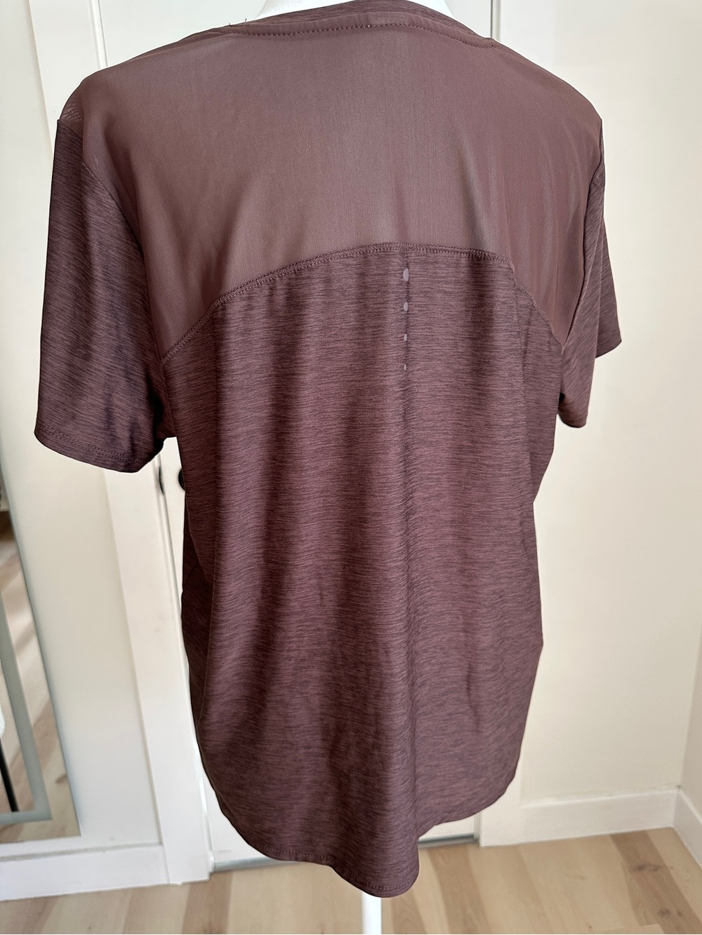 ASICS Womens Size Large Brown Mesh Back Short Sleeve Running Workout Top